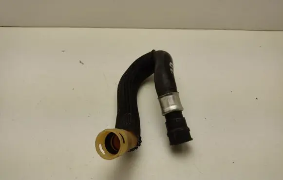 Ford Mustang VI Engine coolant pipe/hose FR3318K579CC