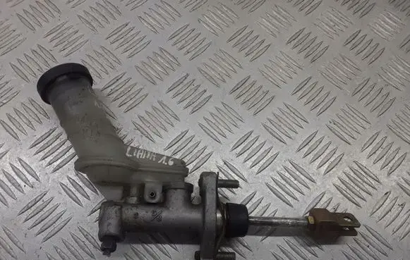 Suzuki Liana Clutch slave cylinder 