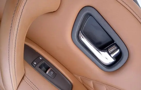 Infiniti QX80 Electric window control switch