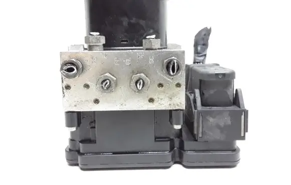 Volvo XC60 ABS Pump 30681619 P30681619