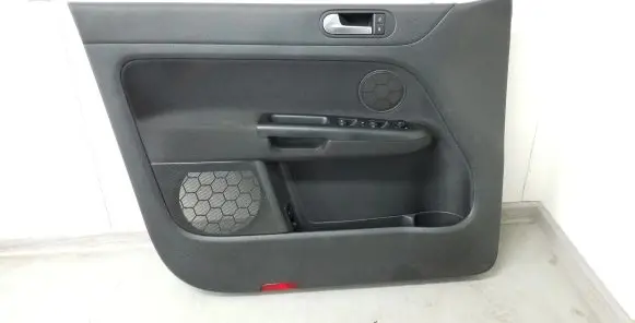 Volkswagen Golf Plus Front door card panel trim 5M0868079A