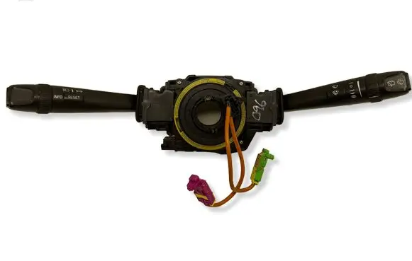 Volvo XC70 Wiper turn signal indicator stalk/switch 30710947 30669744