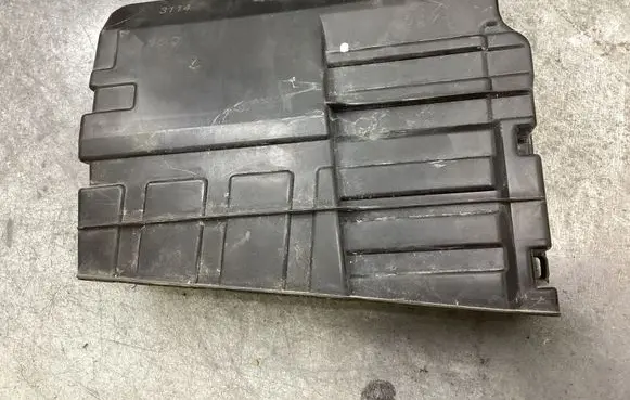 Citroen C4 I Picasso Fuse box cover 9672188380