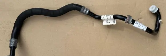 Mercedes-Benz SL R231 Gearbox oil cooler pipe/hose A2315002072 A231500207264
