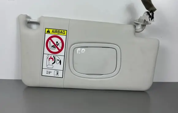 Jeep Renegade Sun visor