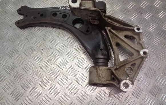 Volkswagen Polo IV 9N3 Front control arm