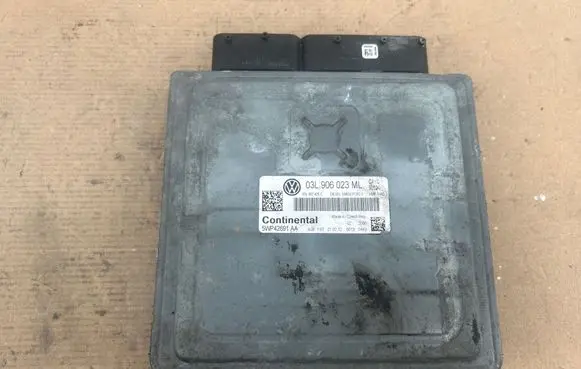 Volkswagen Jetta VI Engine control unit/module 03L906023ML 03L907425C 5WP42691AA