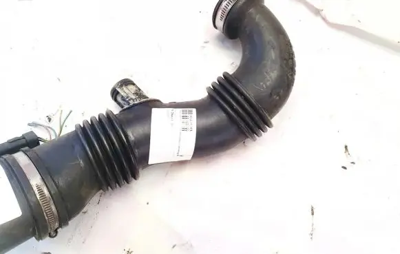 Peugeot Partner Air intake hose/pipe 9656953680
