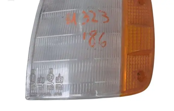 Mazda 323 Front indicator light 21661183 216-61183 B092-51-101B
