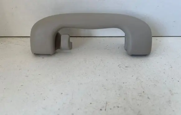 Opel Mokka X Rear interior roof grab handle 1402