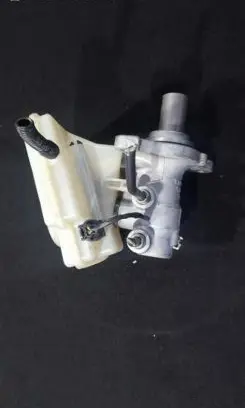 Mini One - Cooper R50 - 53 Master brake cylinder