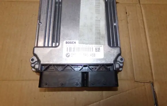 BMW 3 E46 Engine ECU kit and lock set 0261208388