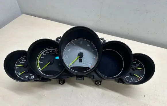Porsche Cayenne (92A) Speedometer (instrument cluster) 7P5920953P