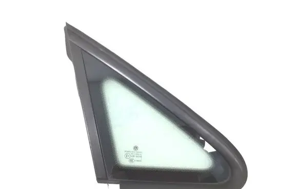 Volkswagen Golf V Front triangle window/glass 
