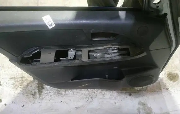 Fiat Sedici Front door card panel trim
