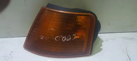 Seat Cordoba (6K) Front indicator light GR0142796 A-28-10881