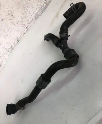 Volkswagen Touran III Engine coolant pipe/hose 5q0122051bd