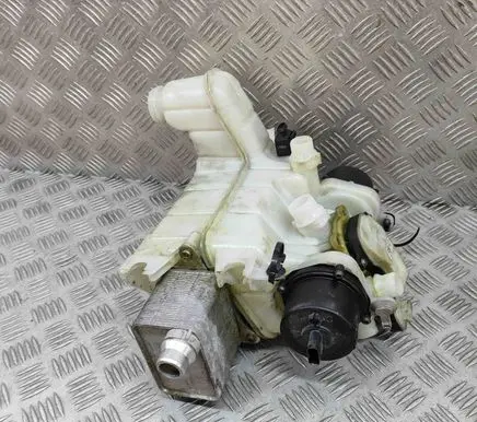 Tesla Model 3 Coolant expansion tank/reservoir 113594800 109701500L