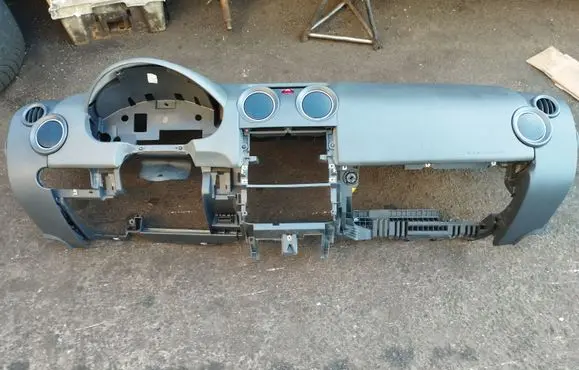 Mitsubishi Colt Dashboard MN164322 36020100