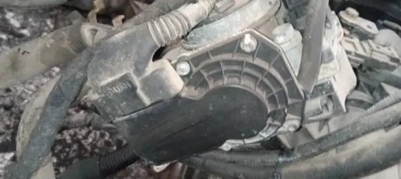 Honda FR-V Throttle valve 2J2Z