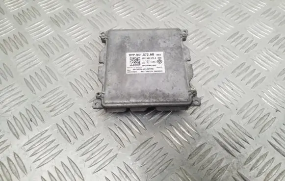 Audi A4 S4 B9 Xenon control unit/module 7PP941572AB