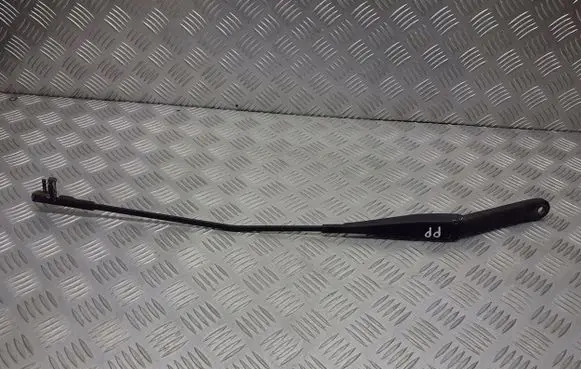 Ford Focus Front wiper blade arm 4M5117526CC