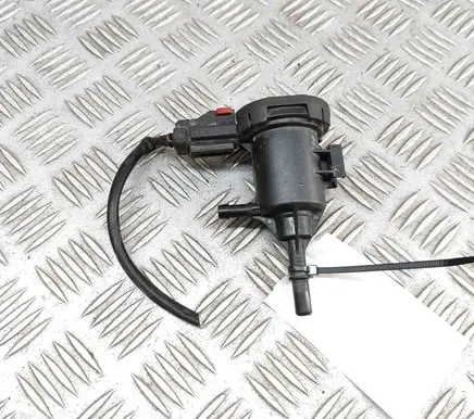 Infiniti Q30 Turbo solenoid valve A0014760532