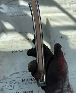 Mercedes-Benz W123 Rear door trim (molding) 1236902780