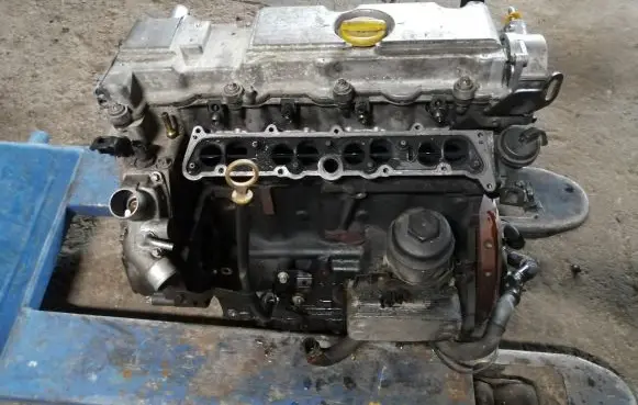 Opel Zafira A Engine