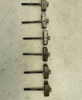 Mercedes-Benz GLK (X204) Fuel Injector clamp holder