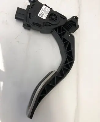 Audi A5 Sportback 8TA Accelerator throttle pedal 4H1723523 6PV00950528 26102015