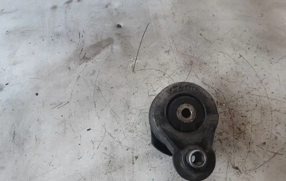 KIA Sorento Generator/alternator belt tensioner 252814A000