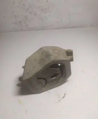 Audi A6 S6 C4 4A Gearbox mount 40A399151B