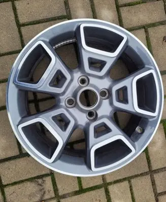 Ford Ecosport R20 alloy rim 
