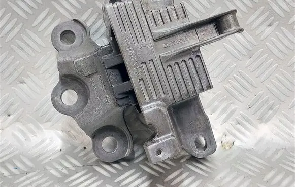 Volvo XC40 Engine mount vacuum valve 31460512
