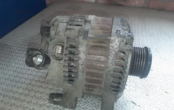 Citroen C5 Generator/alternator 9654752880