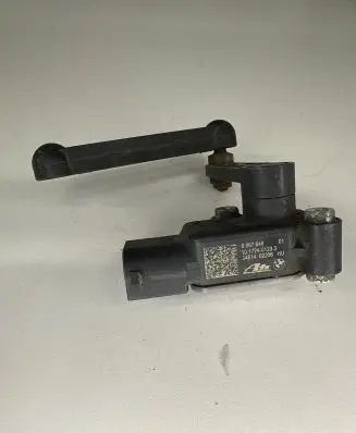 BMW X5 F15 Front height sensor lever 6867646