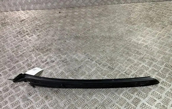 Ford Mustang V Windshield trim AR337602564A