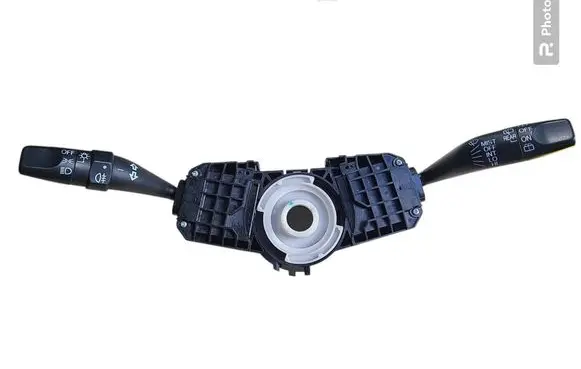 Wiper turn signal indicator stalk/switch