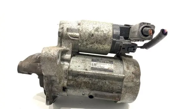 Toyota Yaris Starter motor 281000Y010