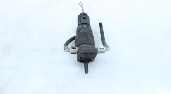 Audi A4 S4 B8 8K Windscreen/windshield washer pump 8K9955647