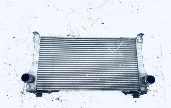 Toyota Auris 150 Intercooler radiator jd1271002542 jd127100-2542