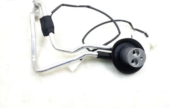 Toyota Prius Prime Air conditioning (A/C) pipe/hose 8870547060