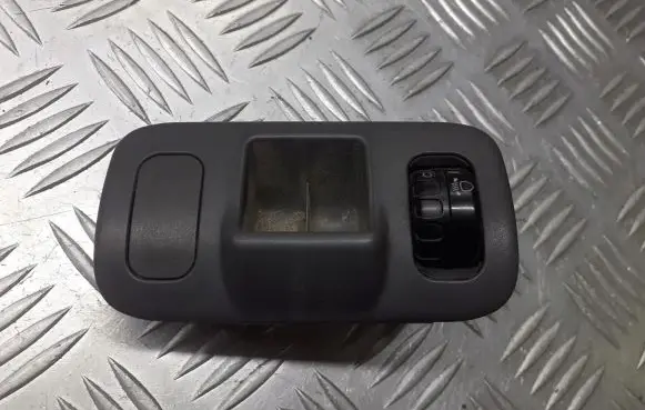 Toyota Yaris Light switch