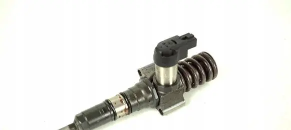 Audi A3 S3 8P Fuel injector 03G130073S