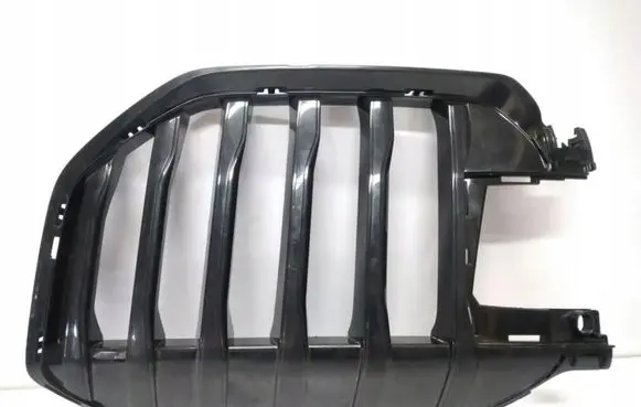 BMW 1 F40 Front bumper upper radiator grill 11481910