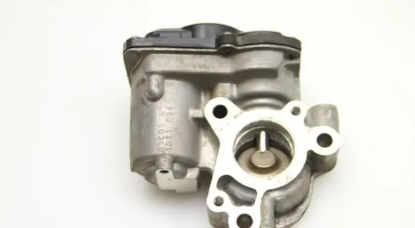 Renault Kadjar Electric throttle body valve 147100361R