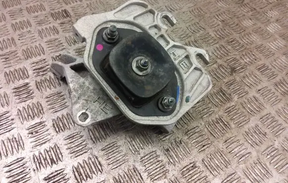 Nissan Juke II F16 Engine mounting bracket aisi9cu3fe