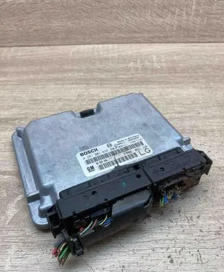 Opel Vectra B Engine control unit/module ECU 0281001634 90569348