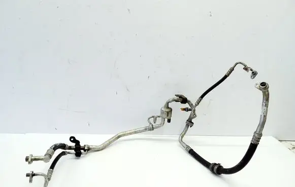 Air conditioning (A/C) pipe/hose